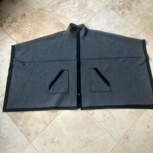 IC By Connie K Grey/Black Full Zip Front Poncho With Pockets, BARELY PRE-WORN